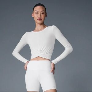 ALO Yoga Women's White Twist Crop Top